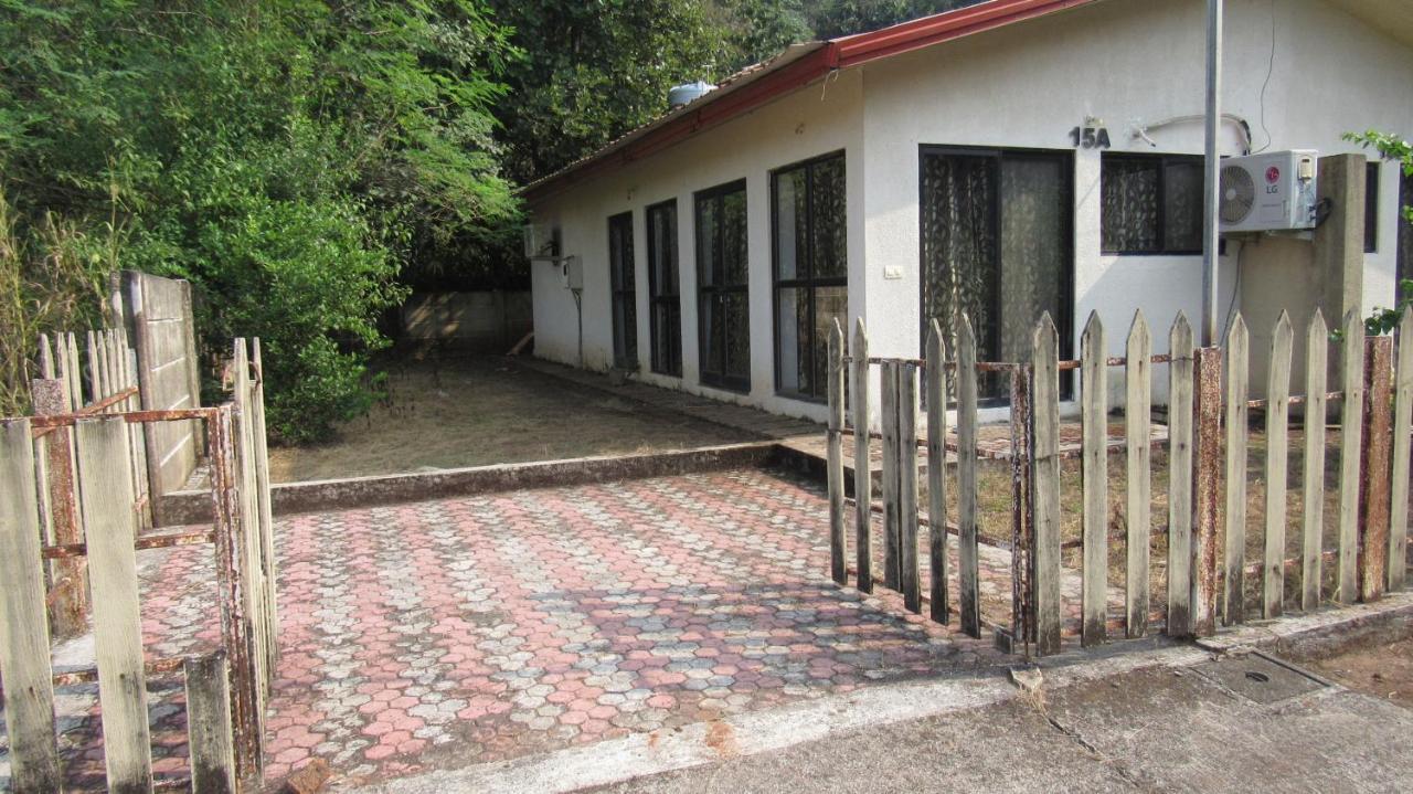 Retreat Chalets, The Nest, At Sparsh Resorts, Karjat Exteriör bild