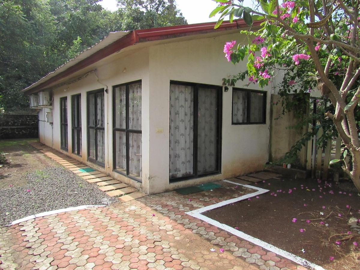 Retreat Chalets, The Nest, At Sparsh Resorts, Karjat Exteriör bild