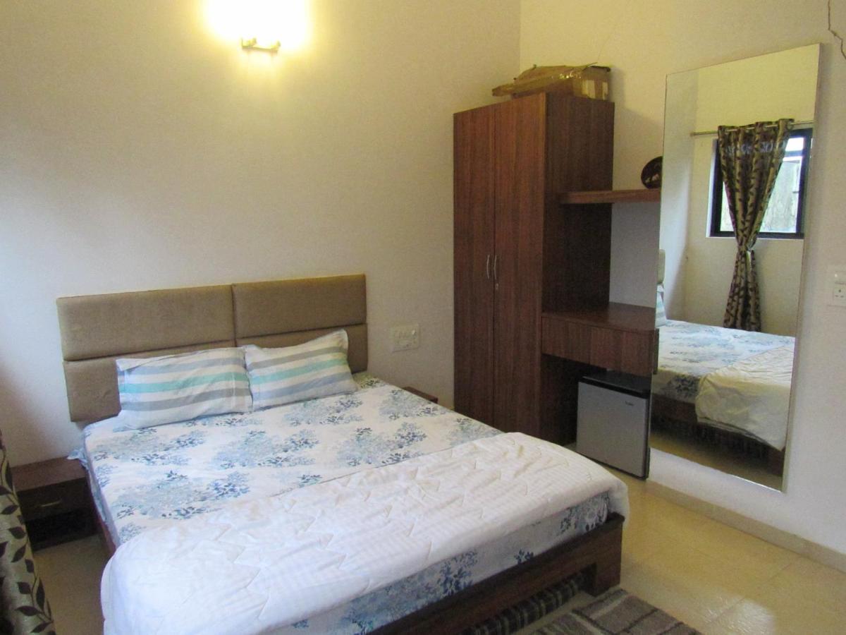 Retreat Chalets, The Nest, At Sparsh Resorts, Karjat Exteriör bild